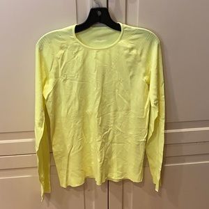 Lululemon Long Sleeve Top - NEVER WORN